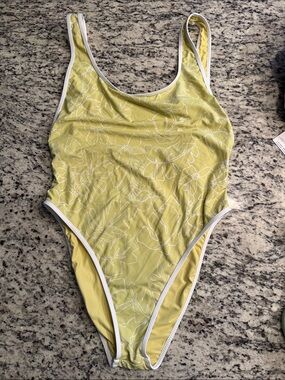 NWT Reversible Volcom Yellow Floral One-Piece Swimsuit with White Trim
